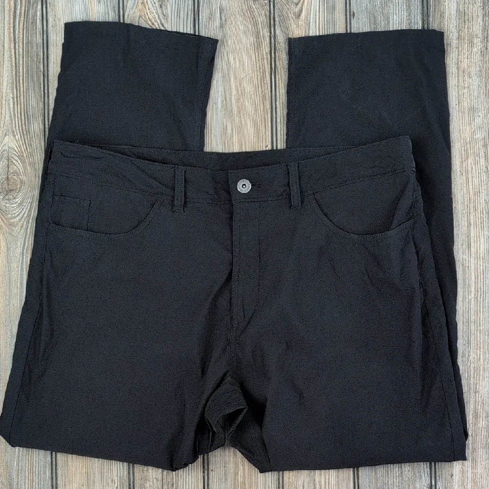The North Face Men's Black Hiking Travel Pants Size 38 Short​